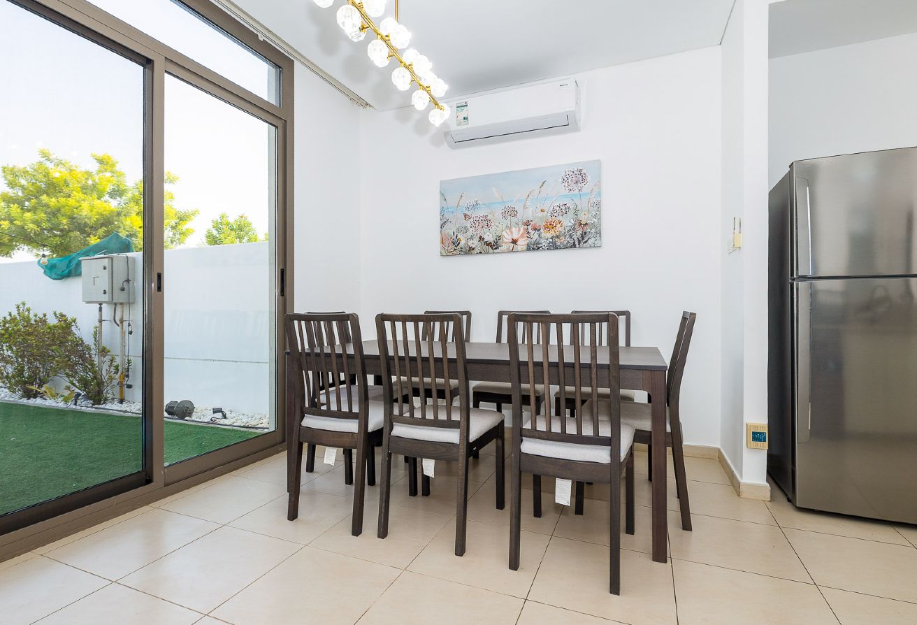 3 bedroom townhouse in Hayat Townhouses, Town Square: 9
