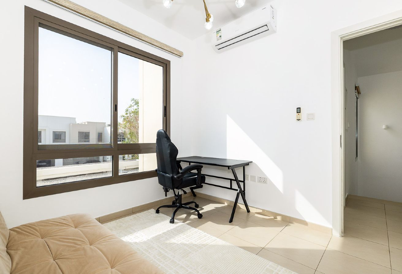 3 bedroom townhouse in Hayat Townhouses, Town Square: 17