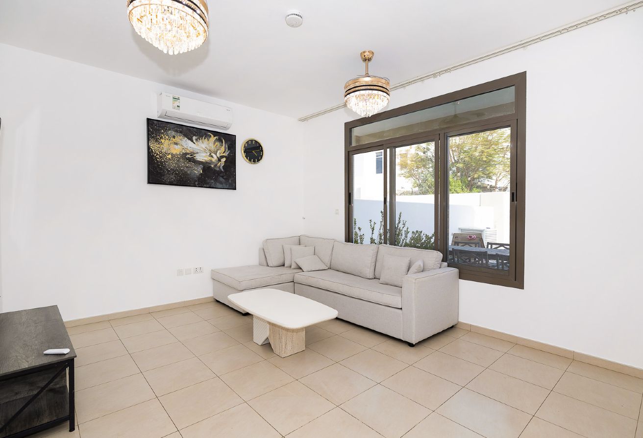 3 bedroom townhouse in Hayat Townhouses, Town Square: 7