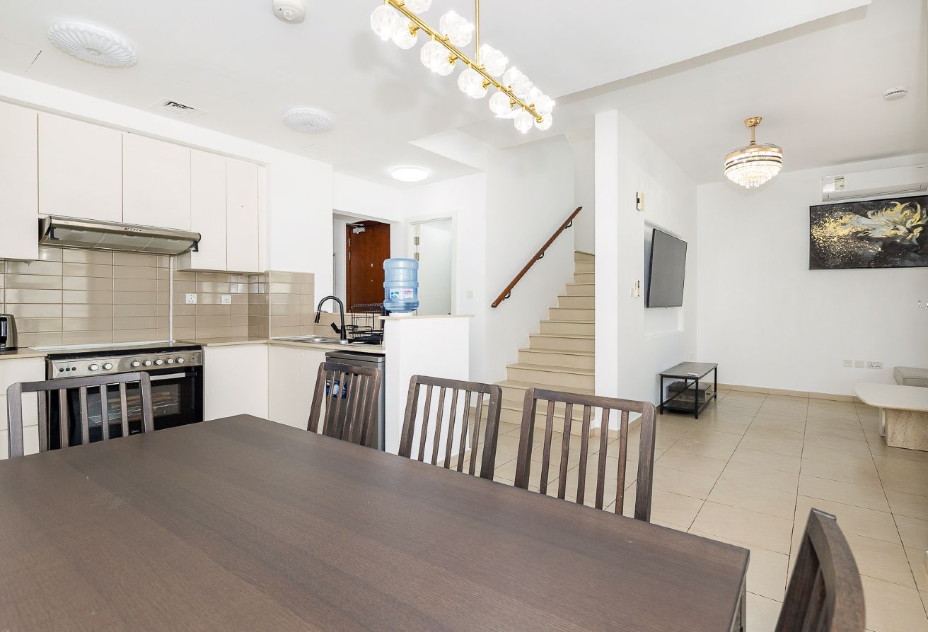 3 bedroom townhouse in Hayat Townhouses, Town Square: 5