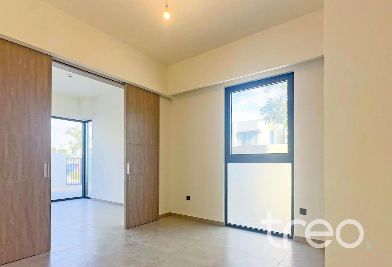 True Corner | Landscaped | Available Now photo 10