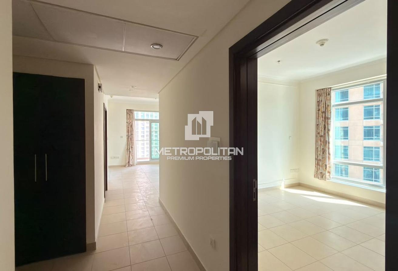 Big Layout | Downtown view | High Floor | Spacious photo 5