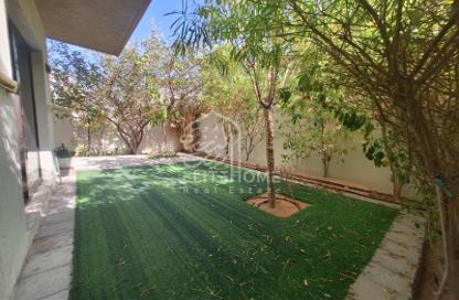 Townhouse - 3 - 4 for sale in Nasma Residence - Al Tai - Sharjah