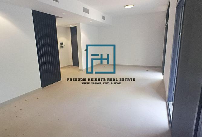 64041827 - Property Main Image