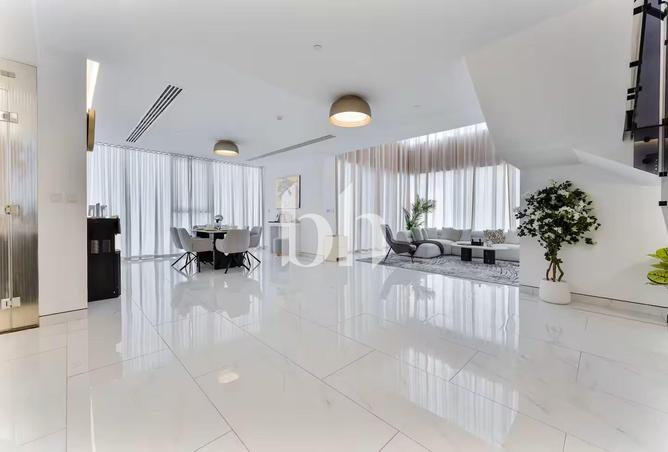 3-bed penthouse in 1 Residences - 1 · Furnished · Duplex — photo 2