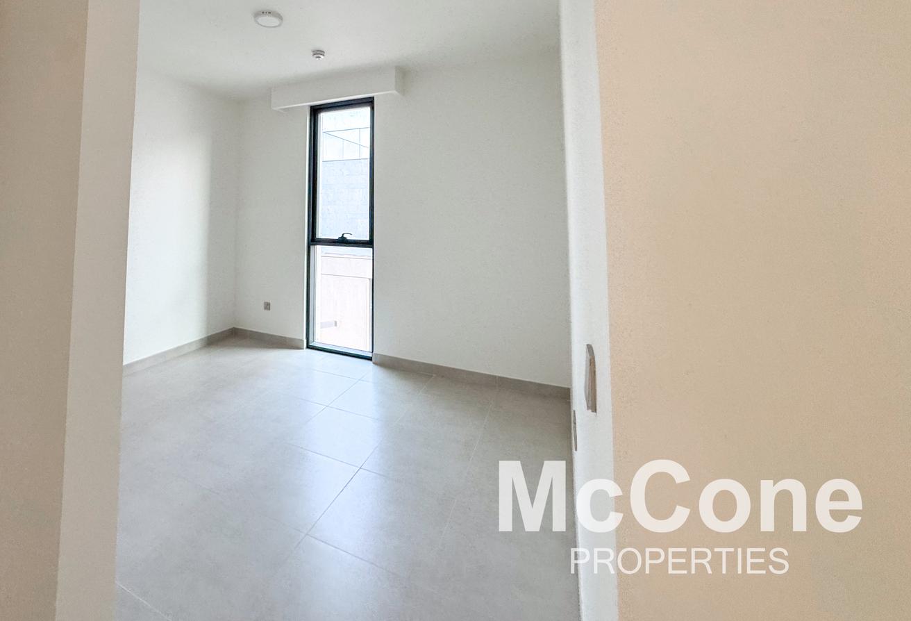 Ready Now | Best Location | Spacious photo 12
