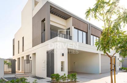 Townhouse - 4 Bedrooms - 4 Bathrooms for sale in Aura Gardens - Tilal Al Ghaf - Dubai