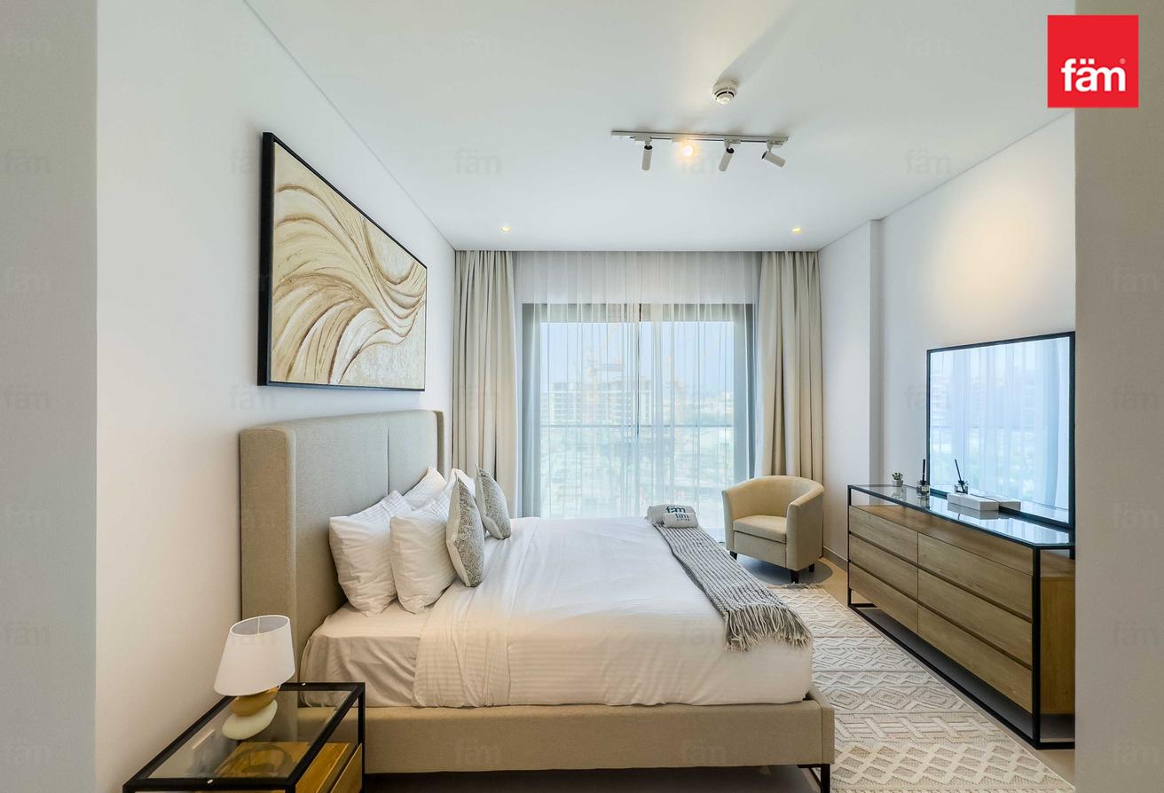 Park View | Prime Location | Luxury | Spacious photo 10