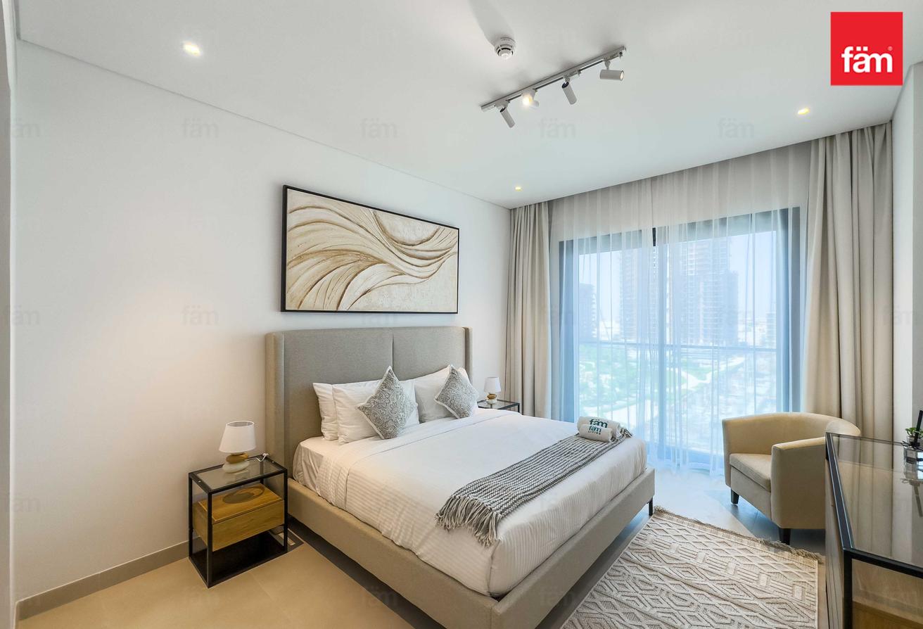 Park View | Prime Location | Luxury | Spacious photo 6