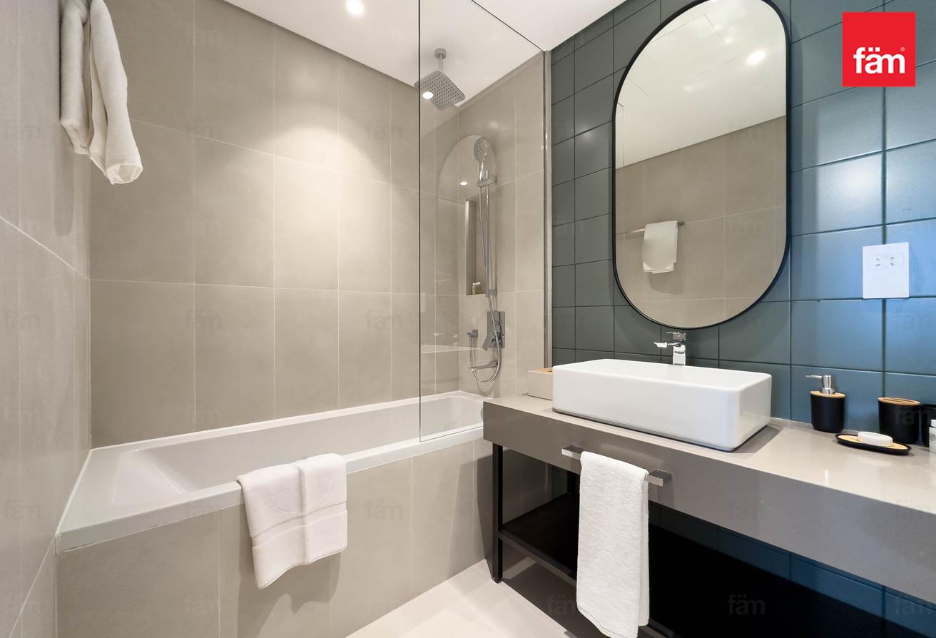 Park View | Prime Location | Luxury | Spacious photo 16
