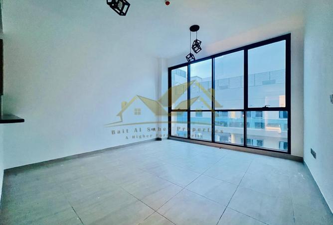 67072106 - Property Image 2