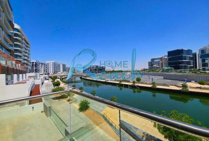 98720231 - Property Image 2