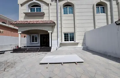 فيلا - 6 غرف نوم - 8 حمامات للايجار في العزرة - ضاحية الرقة - الشارقة