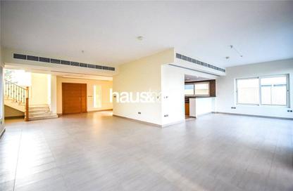 Villa - 4 Bedrooms - 4 Bathrooms for rent in Legacy Nova Villas - Jumeirah Park - Dubai