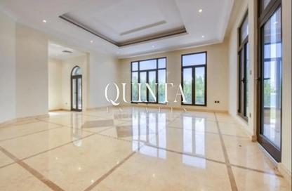 Villa - 5 Bedrooms - 6 Bathrooms for rent in Signature Villas Frond E - Signature Villas - Palm Jumeirah - Dubai