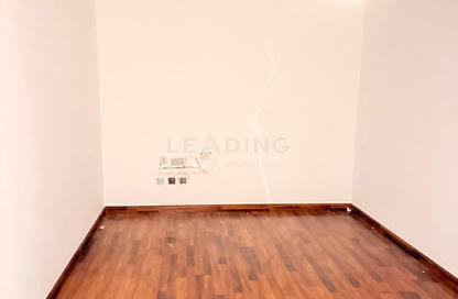 Office Space - Studio - 1 for rent in Al Etihad Building - Port Saeed - Deira - Dubai Office Space - Studio - 1 for rent in Al Etihad Building - Port Saeed - Deira - Dubai