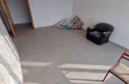 Apartment - 3 Bedrooms - 3 Bathrooms for rent in Qasimia 10 building - Al Mahatta - Al Qasimia - Sharjah