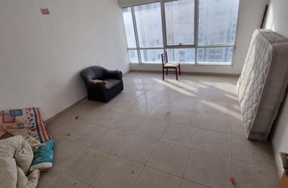 Apartment - 3 Bedrooms - 3 Bathrooms for rent in Qasimia 10 building - Al Mahatta - Al Qasimia - Sharjah Apartment - 3 Bedrooms - 3 Bathrooms for rent in Qasimia 10 building - Al Mahatta - Al Qasimia - Sharjah