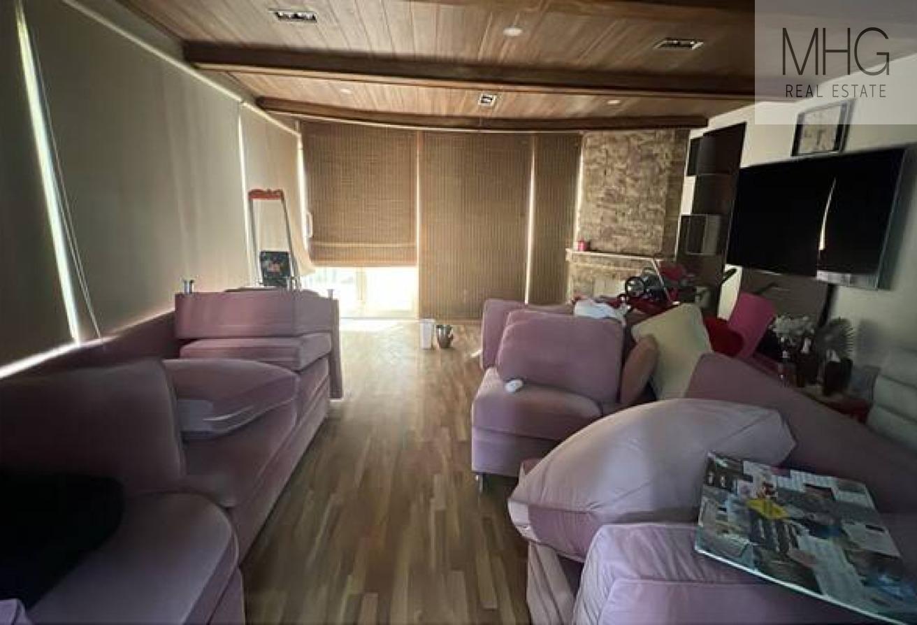Stylish 4BR Villa | Semi-Furnished | Vacant photo 7