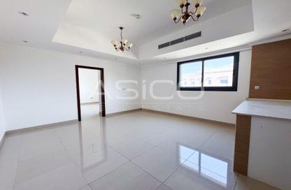 Apartment - 2 Bedrooms - 2 Bathrooms for rent in Sultan Residences - Al Muraqqabat - Deira - Dubai