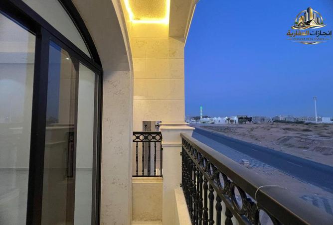128818389 - Property Image 3