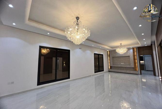 128818389 - Property Image 2