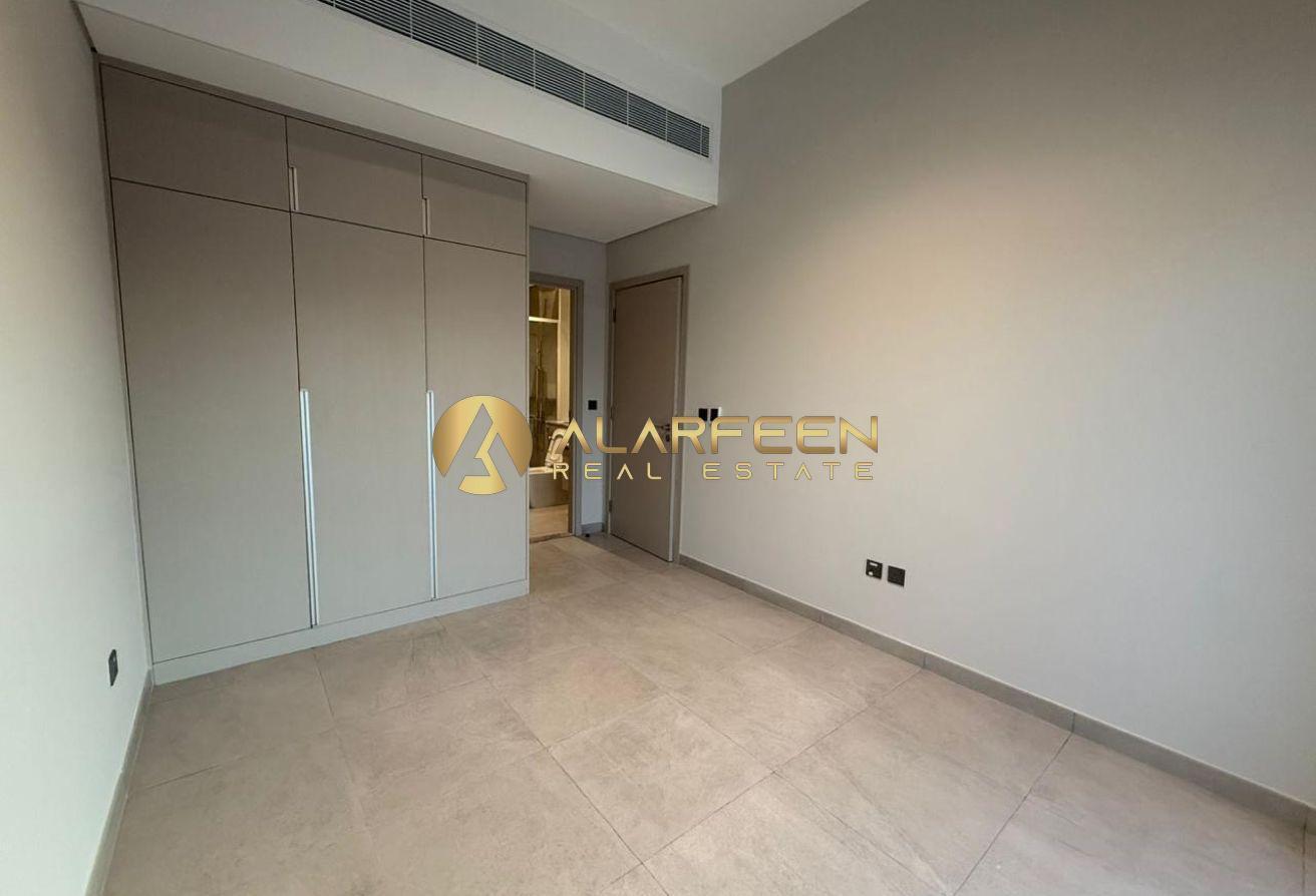 Spacious Plot | Best Location | Private Garden photo 14
