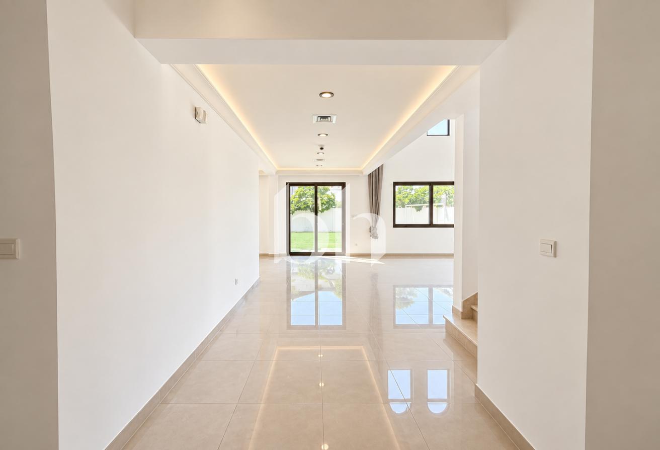 Type 2 | High Ceilings | Well Maintained | Maids photo 9