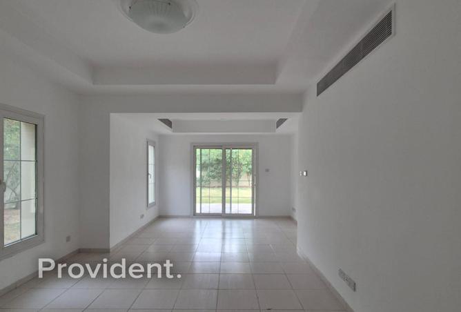 75017889 - Property Image 2