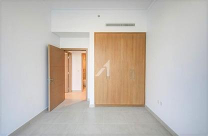 Apartment - 3 Bedrooms - 4 Bathrooms for rent in Vida Residence 3 - Vida Residence - The Hills - Dubai