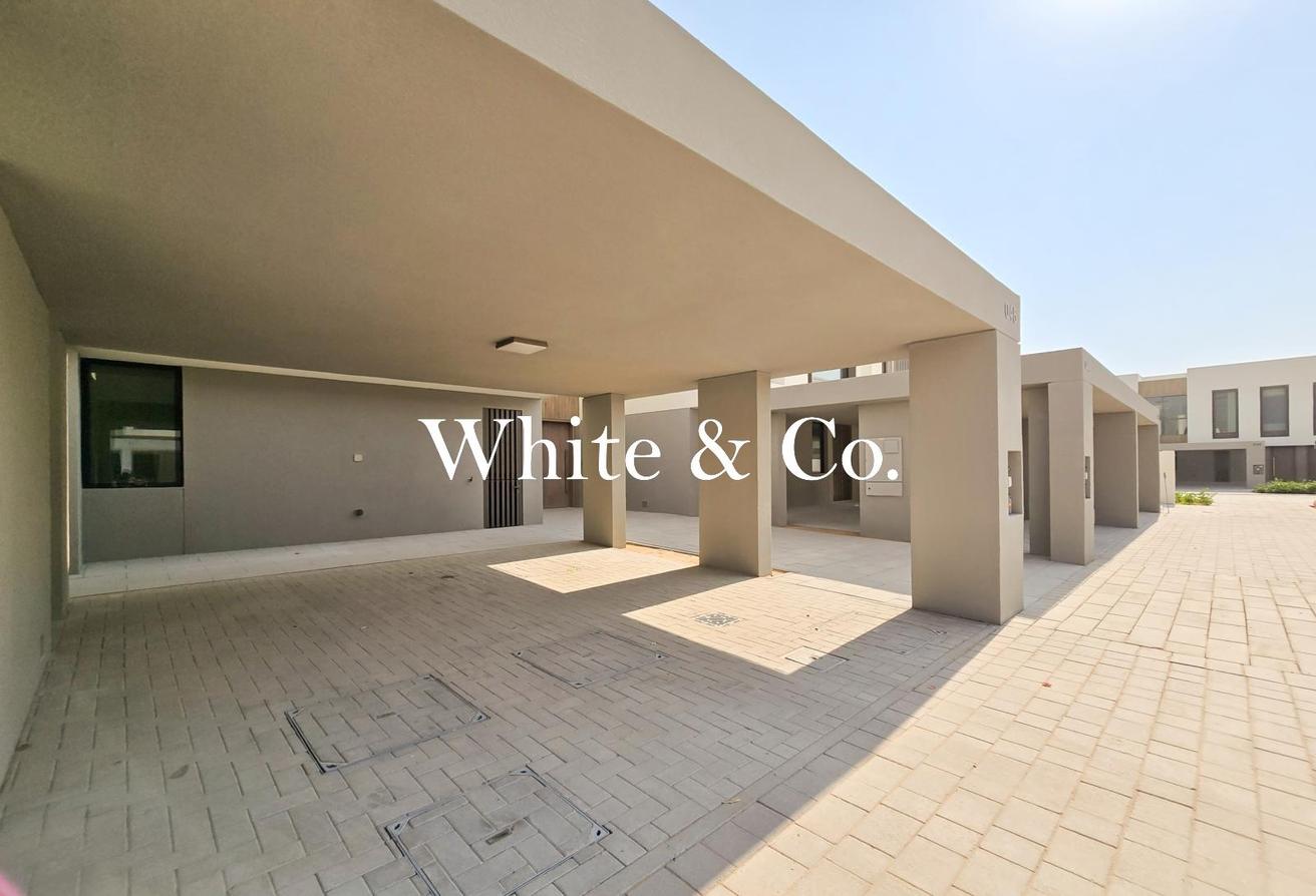 Single Row | Spacious | Ready to Move In photo 22