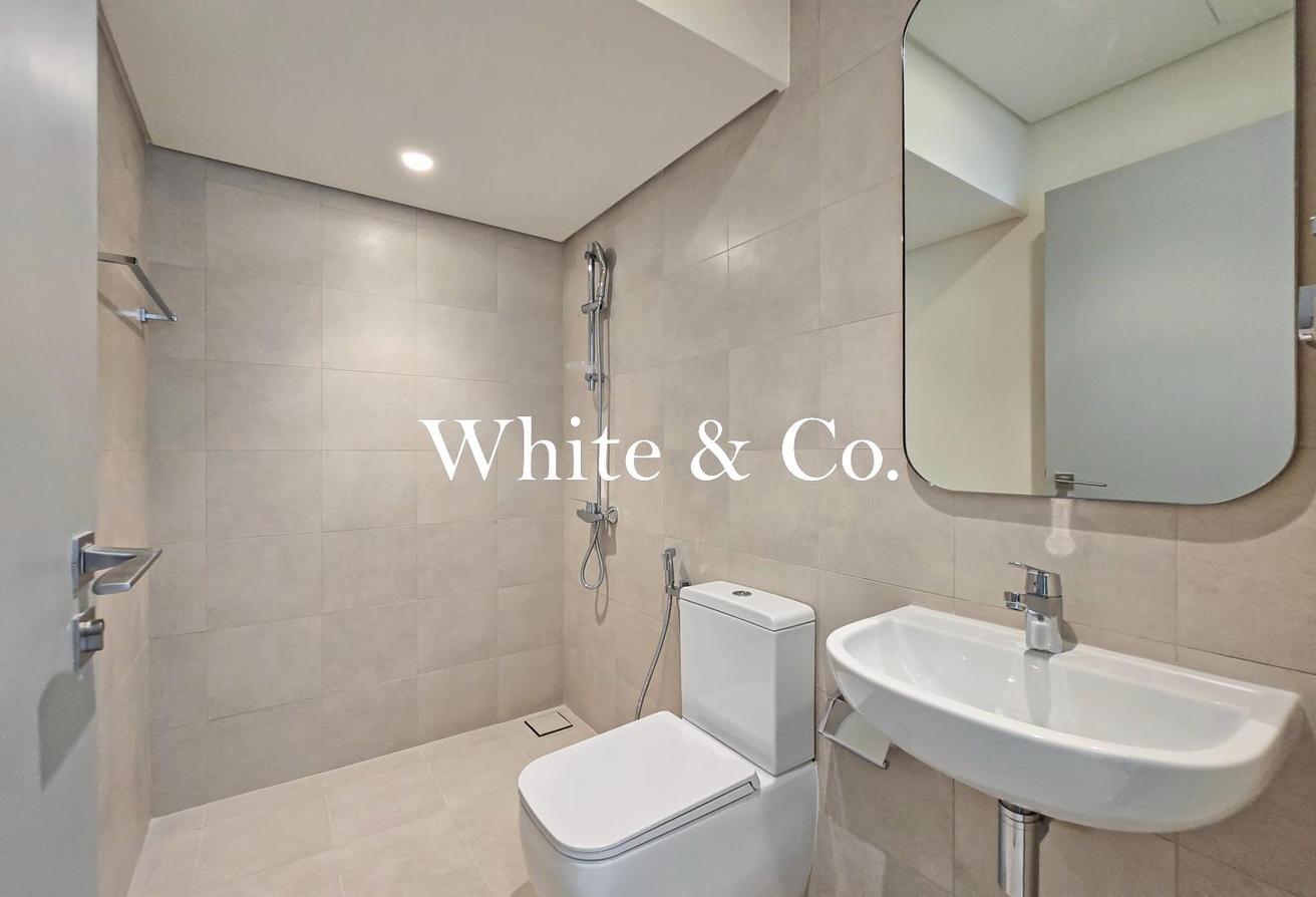 Single Row | Spacious | Ready to Move In photo 18