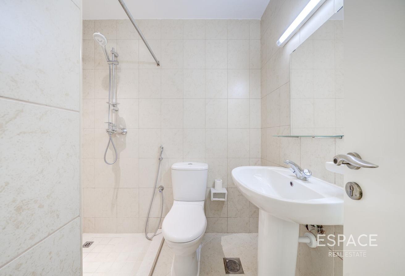 Upgraded | Extended | Immaculate Condition photo 13