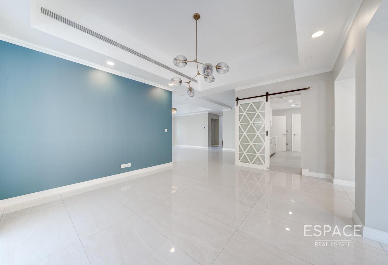 Upgraded | Extended | Immaculate Condition photo 5