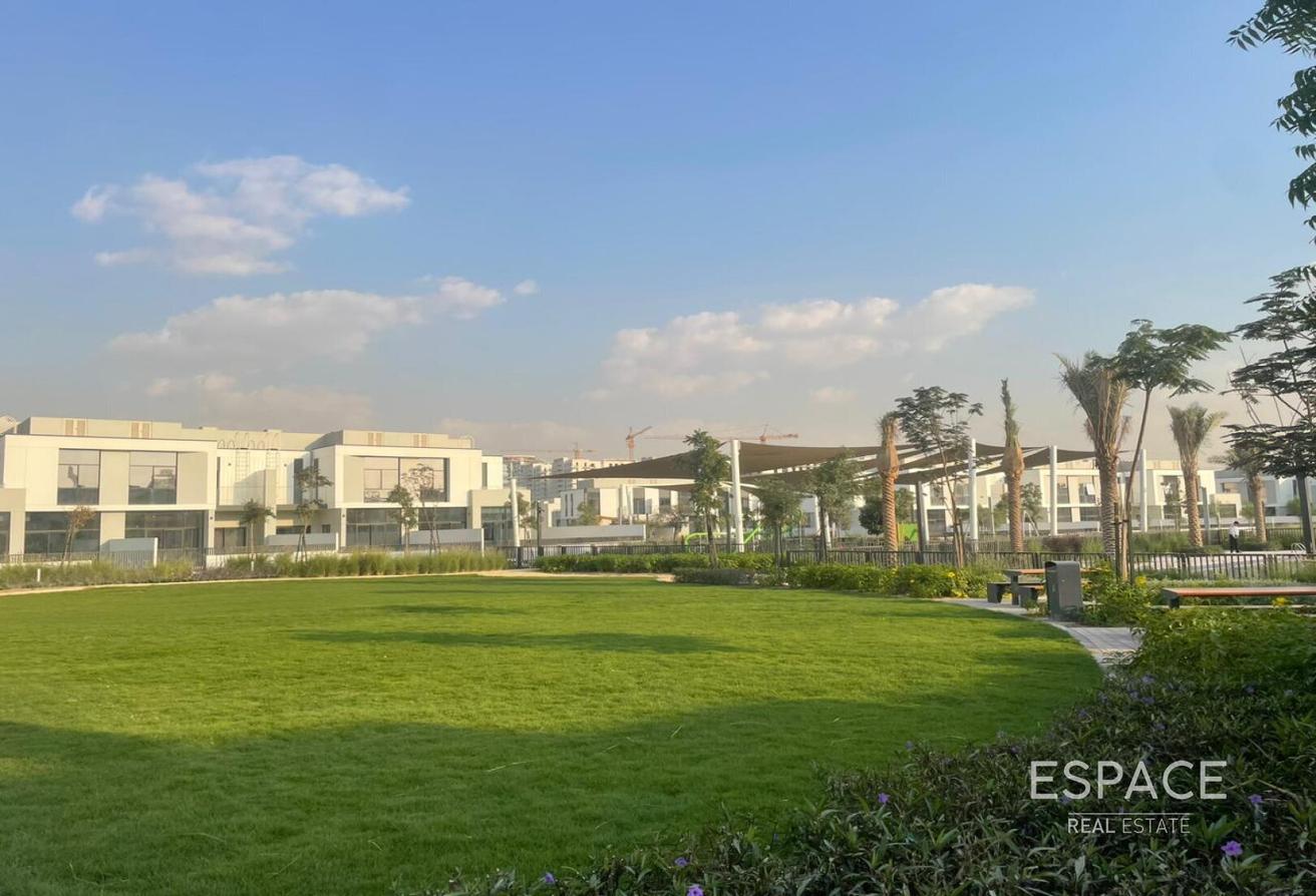UPGRADED | VACANT | LANDSCAPED | 3BR photo 9