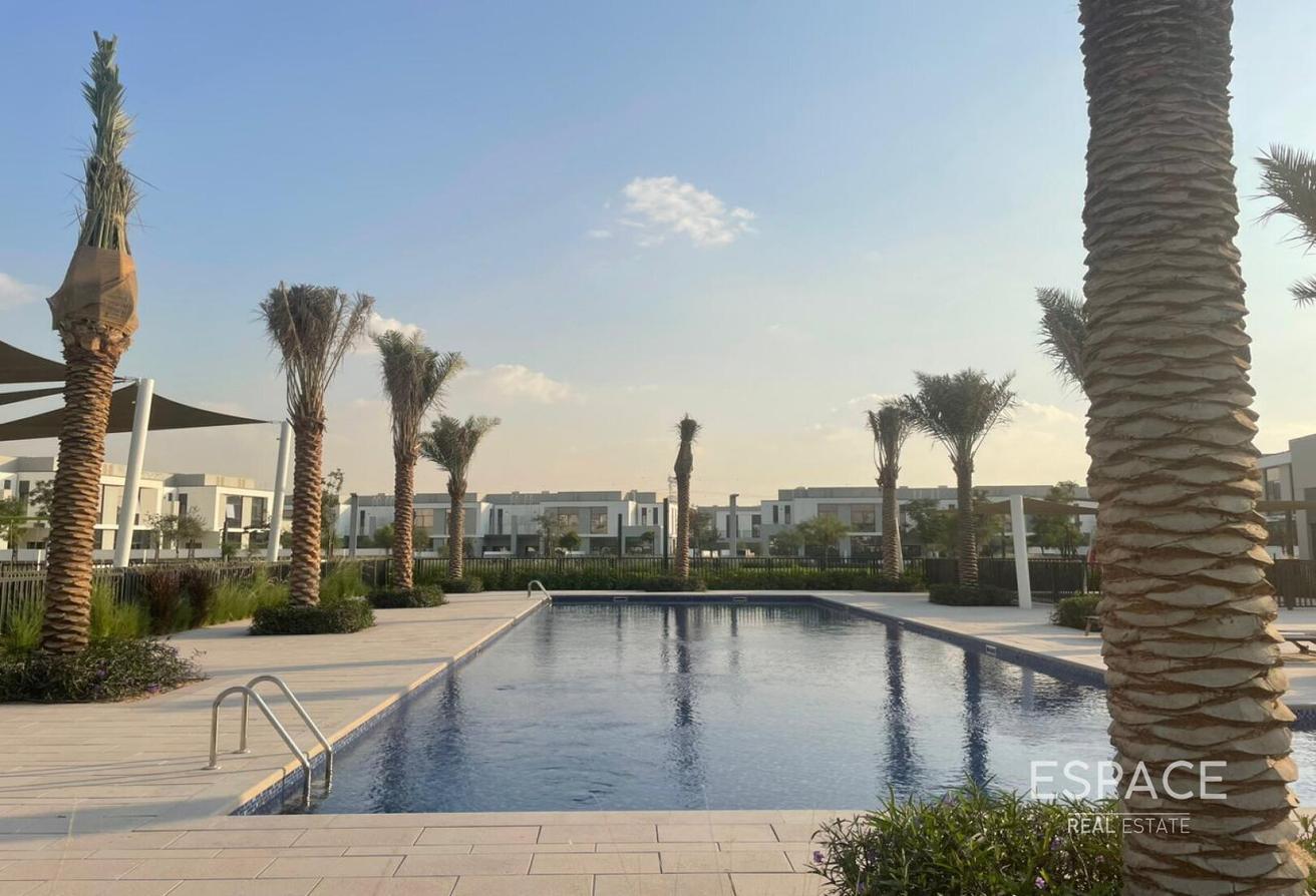 UPGRADED | VACANT | LANDSCAPED | 3BR photo 10