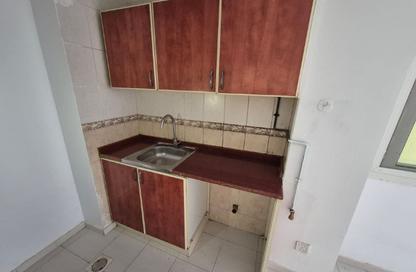 Apartment - Studio - 1 Bathroom for rent in Fire Station Road - Muwaileh - Sharjah Apartment - Studio - 1 Bathroom for rent in Fire Station Road - Muwaileh - Sharjah