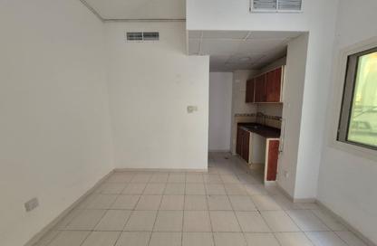 Apartment - Studio - 1 Bathroom for rent in Fire Station Road - Muwaileh - Sharjah Apartment - Studio - 1 Bathroom for rent in Fire Station Road - Muwaileh - Sharjah