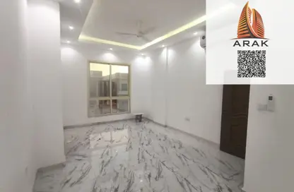 فيلا - 5 غرف نوم - 6 حمامات للايجار في الزاهية جاردنز - الزاهية - عجمان