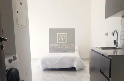 Apartment - Studio - 1 for rent in Time 1 - Dubai Land Residence Complex - Dubai