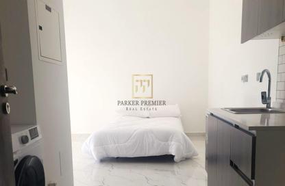 Apartment - Studio - 1 for rent in Time 1 - Dubai Land Residence Complex - Dubai Apartment - Studio - 1 for rent in Time 1 - Dubai Land Residence Complex - Dubai