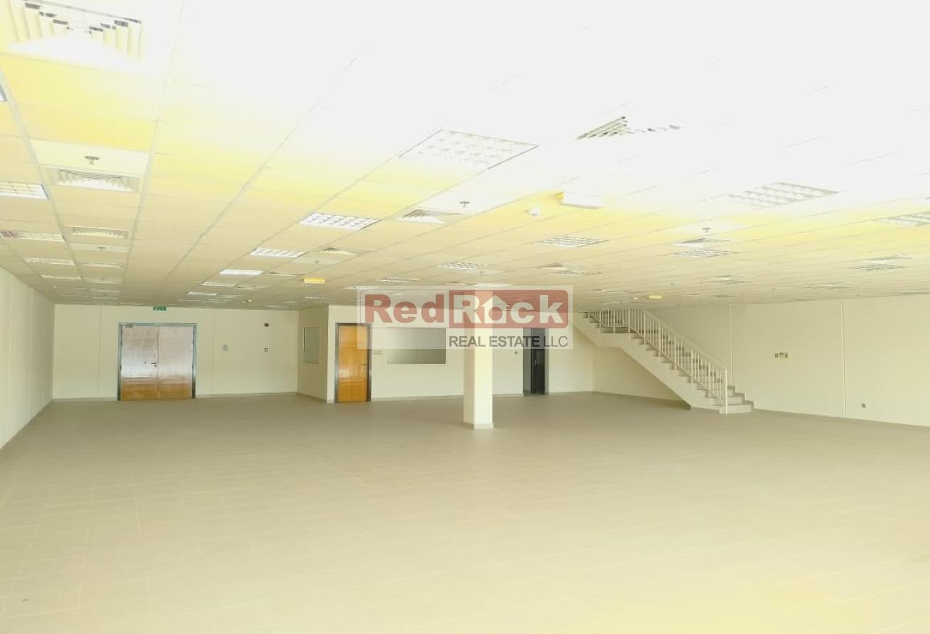 9,000 Sqft Tax Free Showroom with Office in DIC