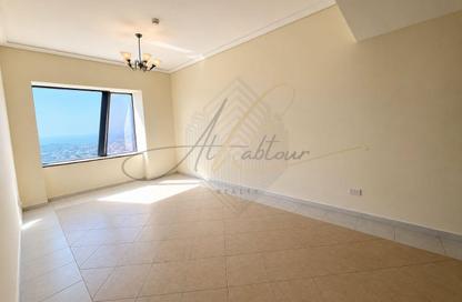 Apartment - 3 Bedrooms - 3 Bathrooms for rent in 21st Century Tower - Sheikh Zayed Road - Dubai
