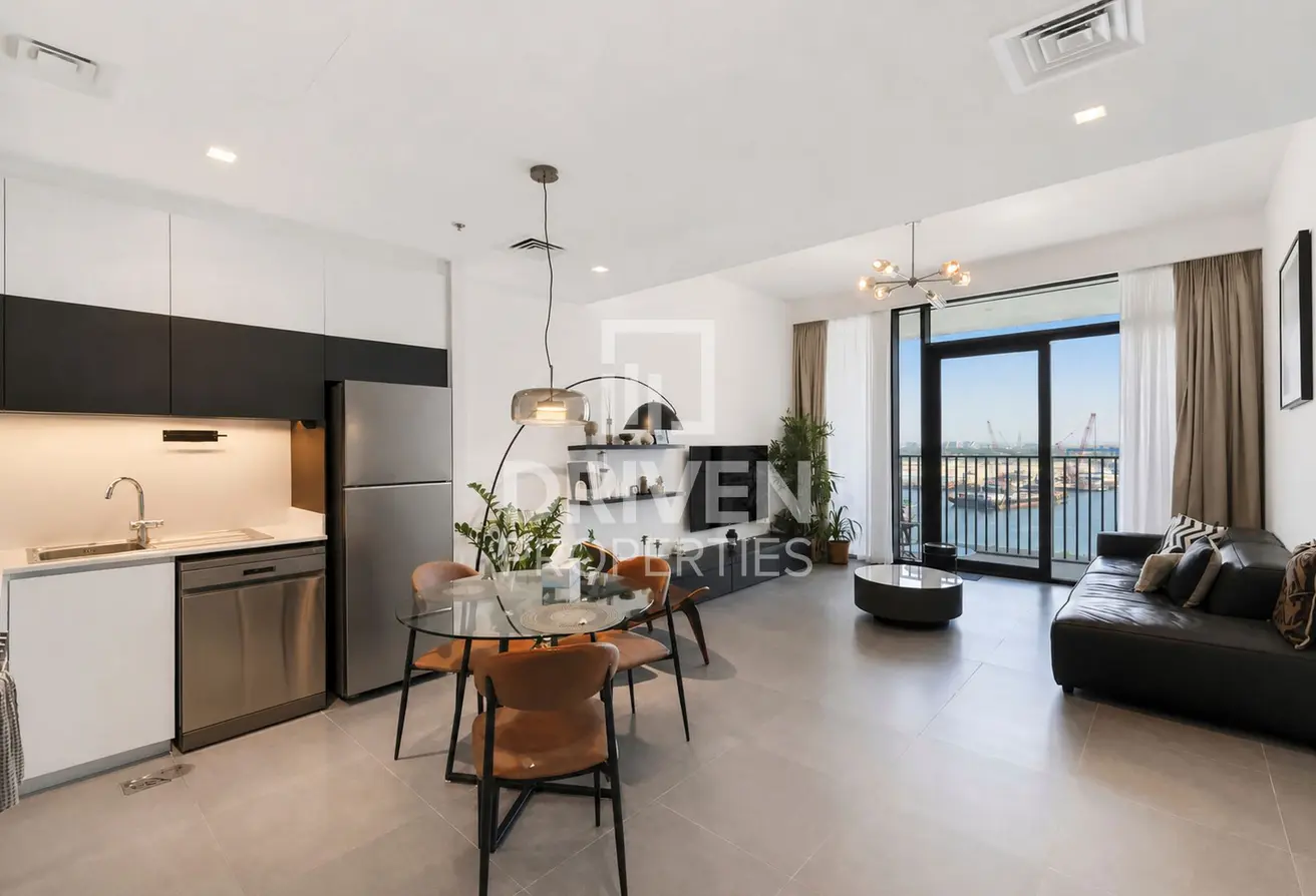 156933106 - Property Main Image