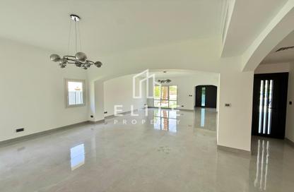 Villa - 4 Bedrooms - 5 Bathrooms for rent in Meadows 1 - Meadows - Dubai