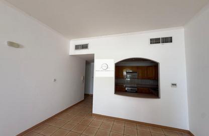 Apartment - 2 Bedrooms - 3 Bathrooms for rent in La Plage Complex - Jumeira Beach Road - Jumeirah - Dubai