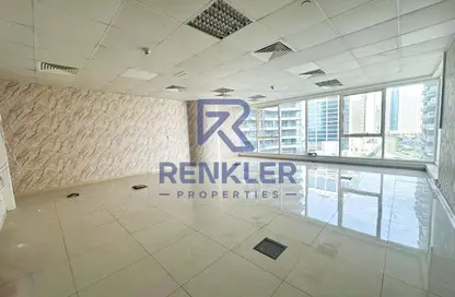 مكتب - استوديو - 1 حمام للايجار في برج تشرشل للأعمال - أبراج تشرشل - الخليج التجاري - دبي