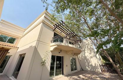 Villa - 4 Bedrooms - 6 Bathrooms for rent in Seashore - Rabdan - Abu Dhabi
