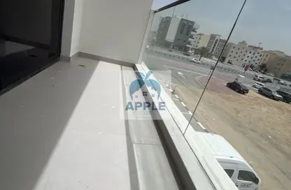 شقة - 2 غرف نوم - 3 حمامات للايجار في مبنى مويلح - مويلح - الشارقة