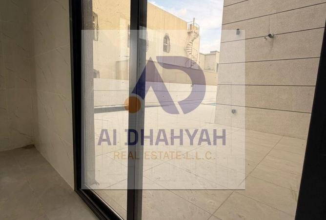 83228119 - Property Image 2